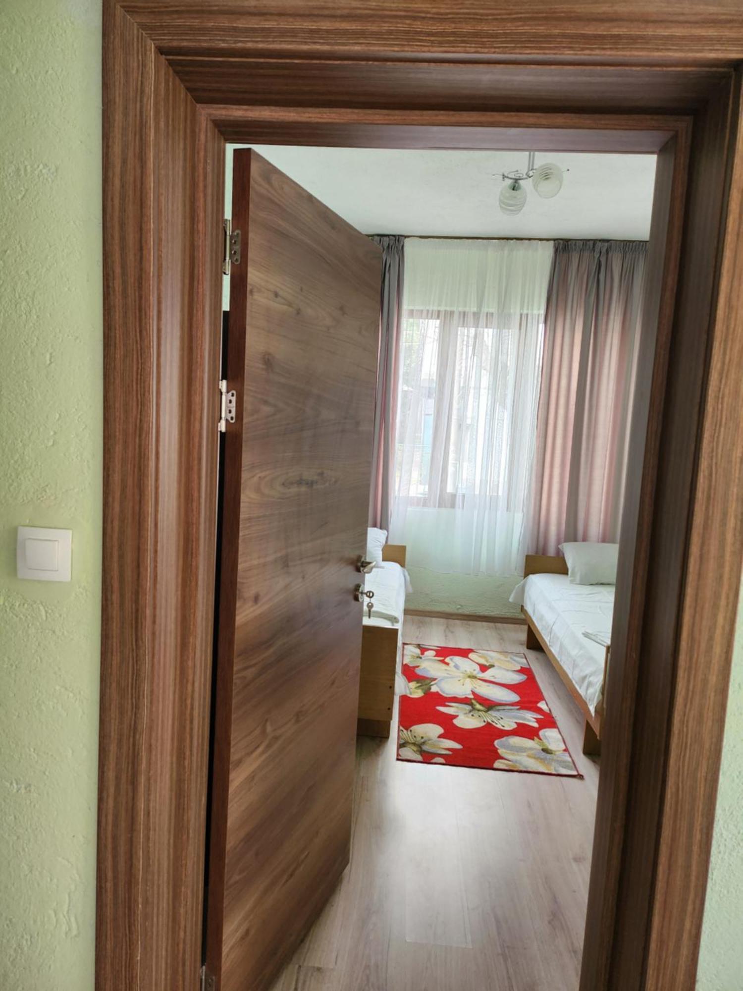 Apartment Lachevi Sandanski Habitación foto